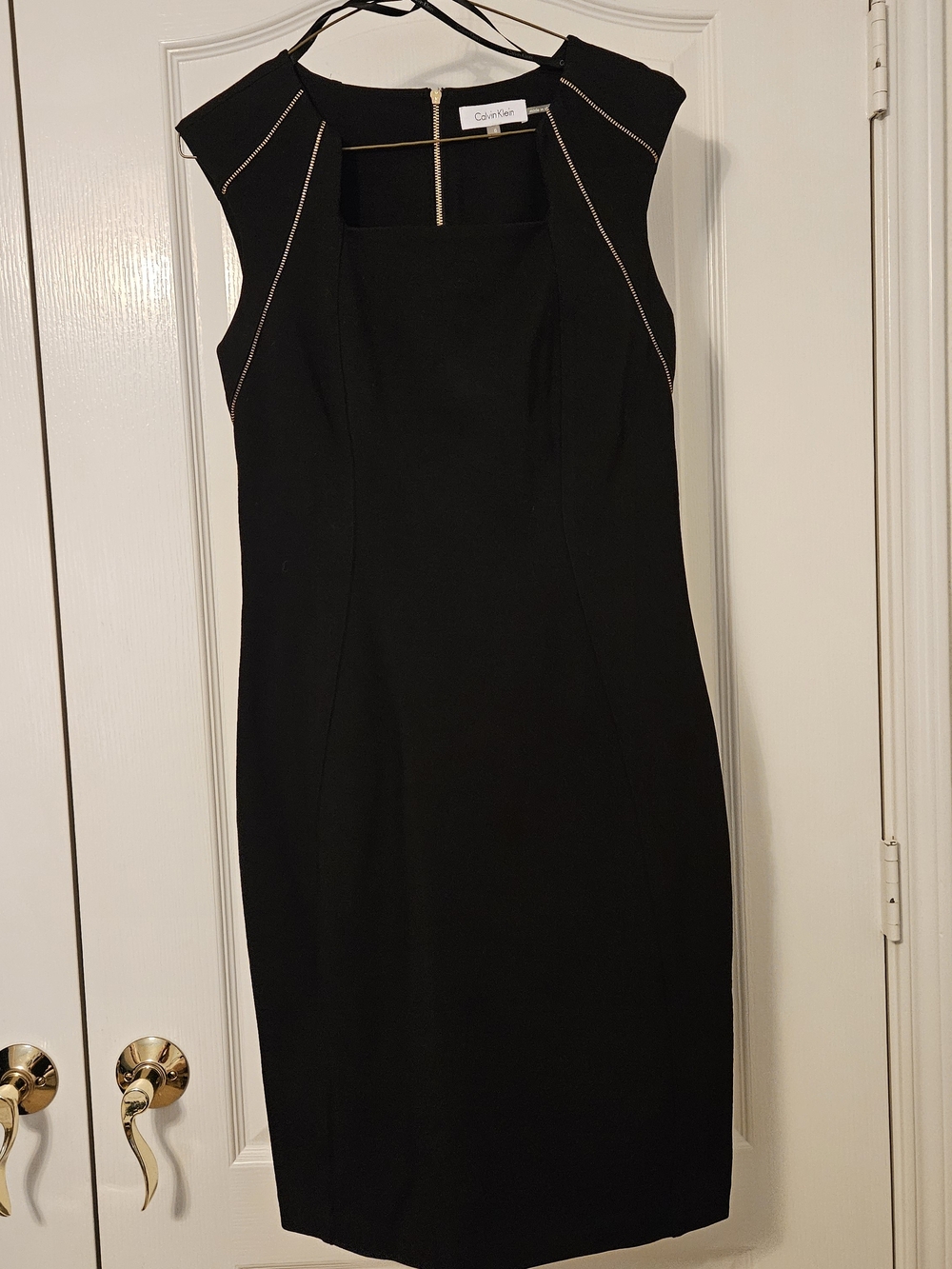 Calvin Klein Black Cap-Sleeve Sheath Dress